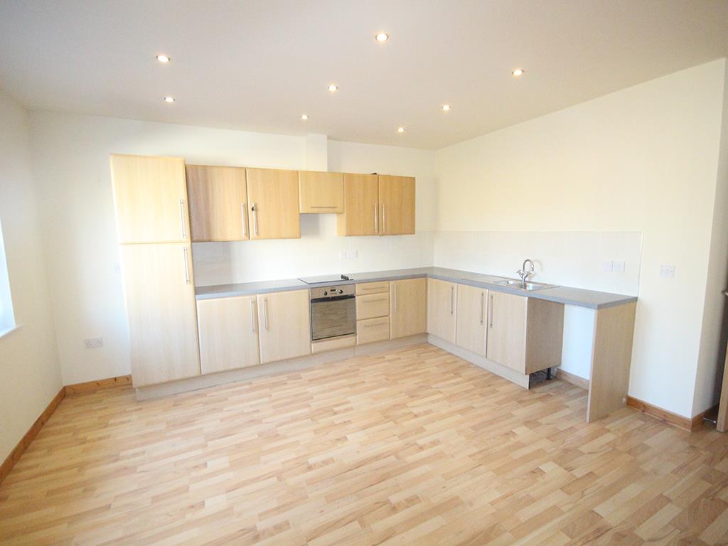 2 bedroom apartment For Sale in Colne - IMG_1360.jpg